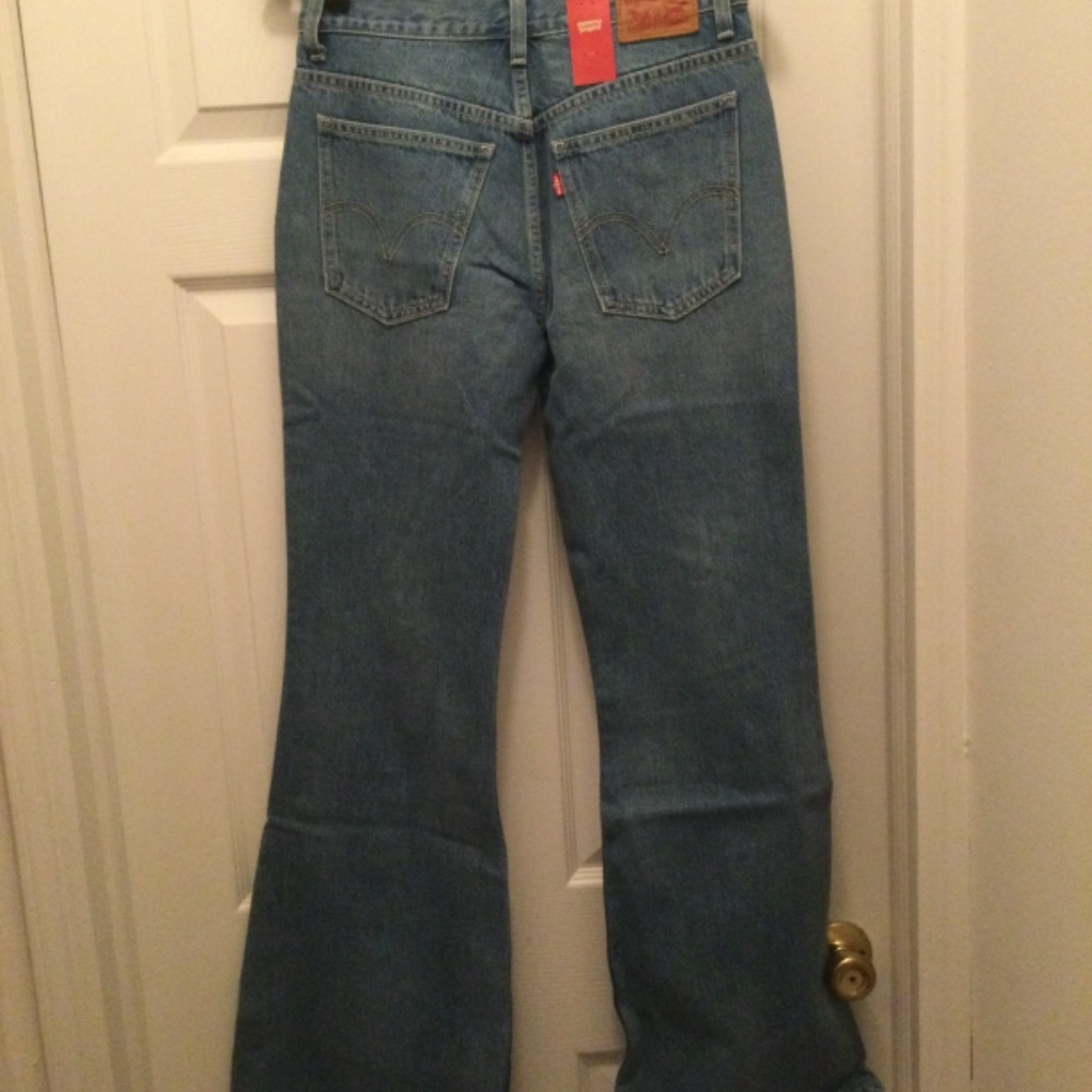 Jeans - Picture 2 of 6